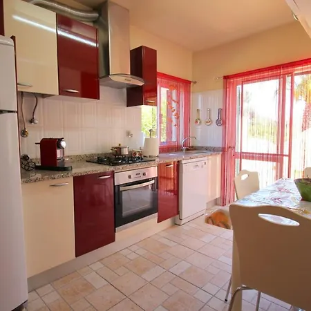 Сasa de vacaciones With Pool And Terrace - Porches *