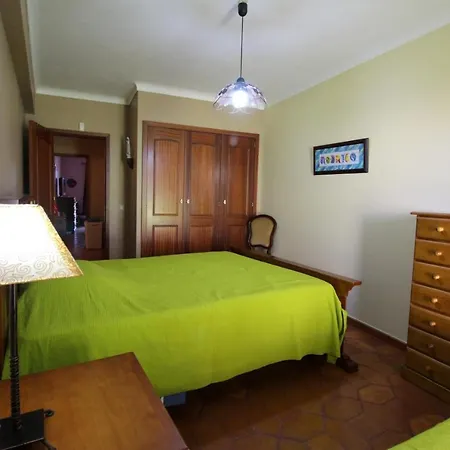 With Pool And Terrace - Porches Tatil Evi Porches (Algarve)